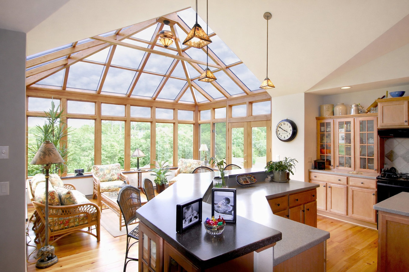 Sunroom Contractor services in Ontario